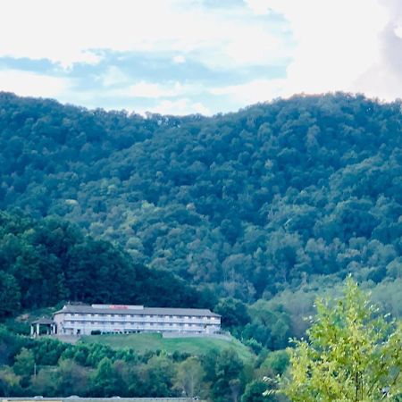 Econo Lodge - Waynesville Bagian luar foto